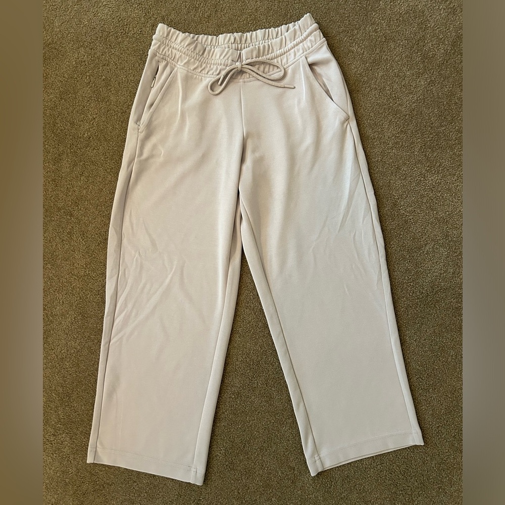 Athleta Seasoft Straight Pant in Petite XS, Abalone Grey